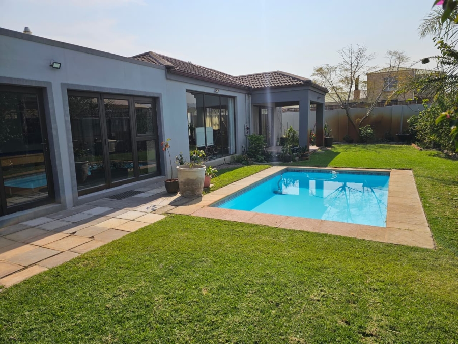3 Bedroom Property for Sale in Turtle Creek Western Cape